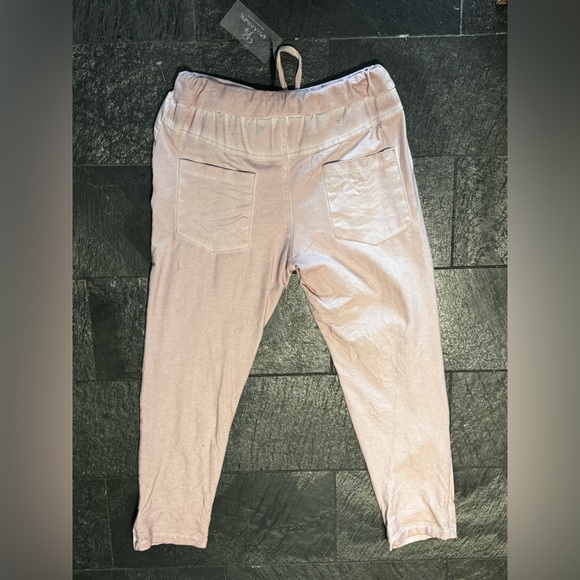 M/L (no size tag) Bella Amore Made in Italy Distressed/Sequin Light Pink Cr - Picture 5 of 6